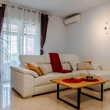 Apartment Olea By Interhome Vir